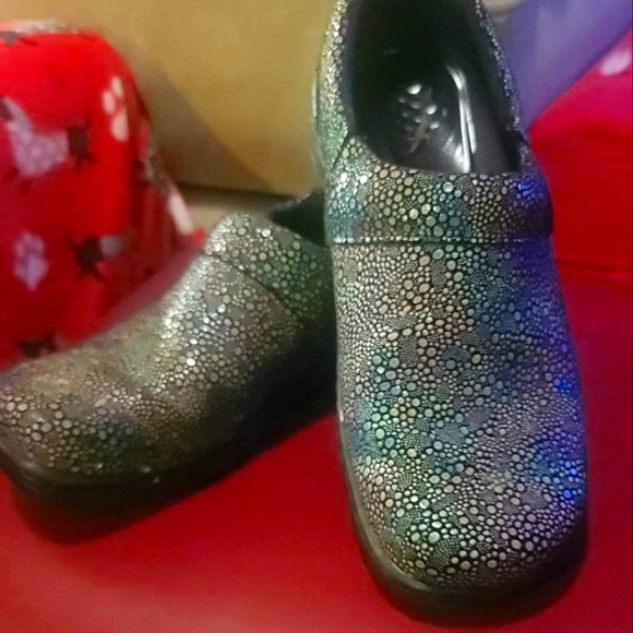 Klogs Shoes - Women's Klogs